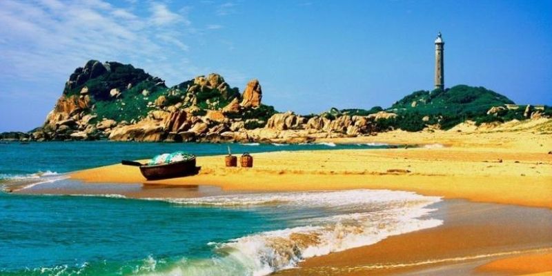 Bình Thuận biển xanh cát trắng mênh mông